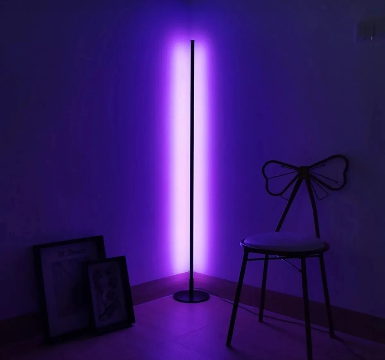 Lampe LED sur pied