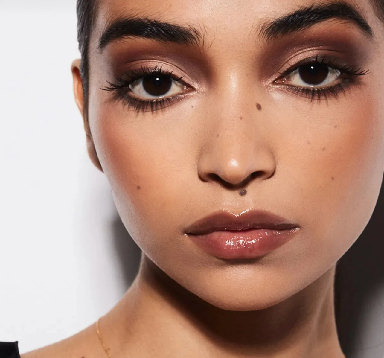 Fenty Beauty Gloss Bomb Heat Universal Lip Luminizer + Plumper - Teinte Hot Chocolit