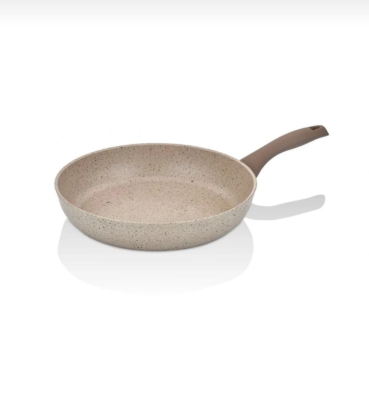 Set de 4 pièces de casseroles et poêles en granit avec un design arrondi