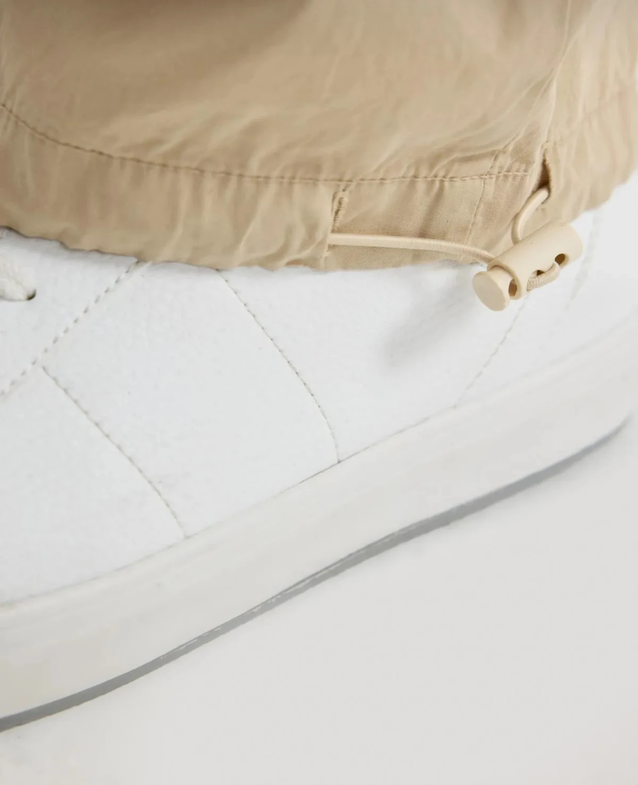 Pantalon beige de Defacto